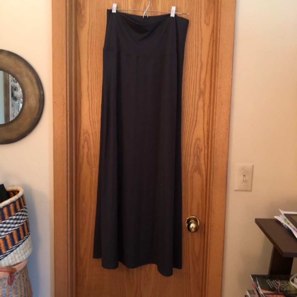 Old Navy Maxi dark gray skirt